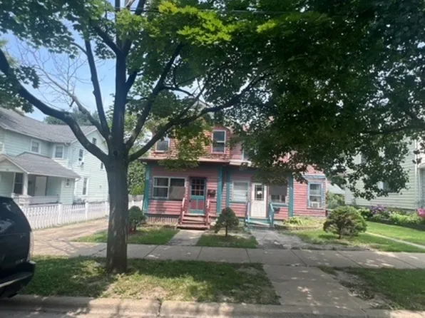 418 Du Page St, Elgin, IL 60120