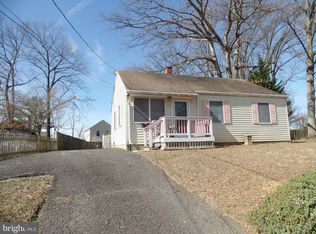 4111 William Pl, Fairfax, VA 22030