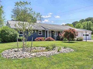 513 Spring Run Dr, Mechanicsburg, PA 17055