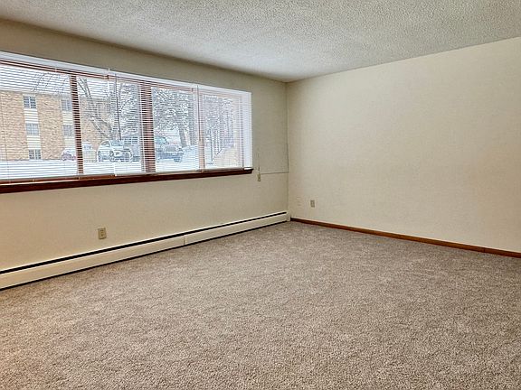 4th image of 500 2nd St #B6