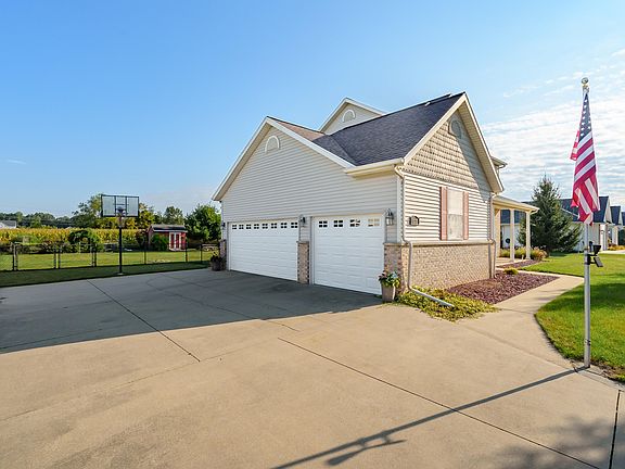 2nd image of 8181 Fawn Meadow Trl