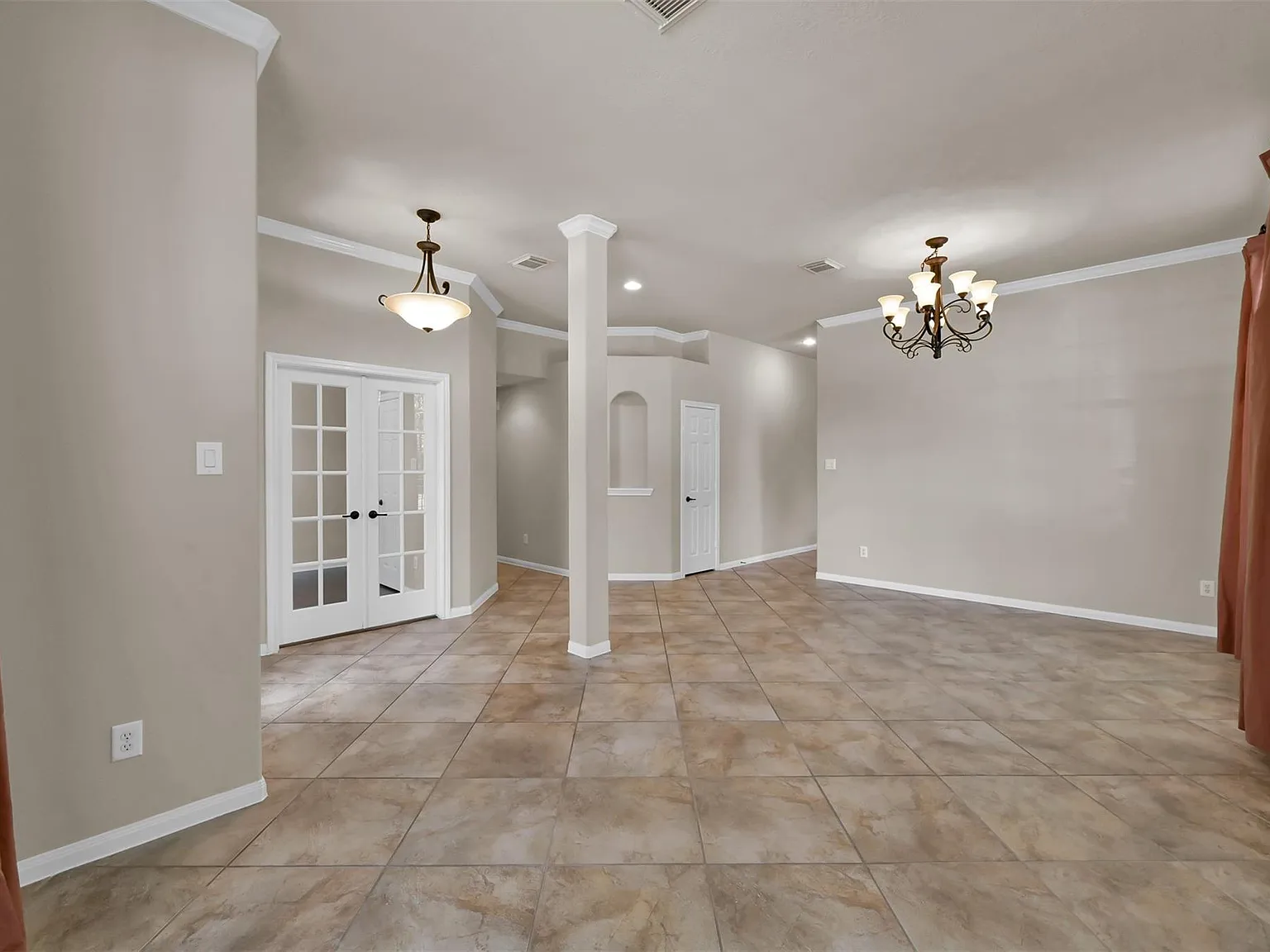 3 bed, 2.0 bath, 1995 sqft, $2,500 — Photo 4