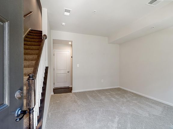 4th image of 10505 Rawlins Ln