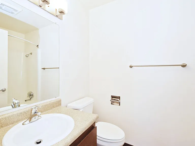 Timberwood Apartments — Photo 18