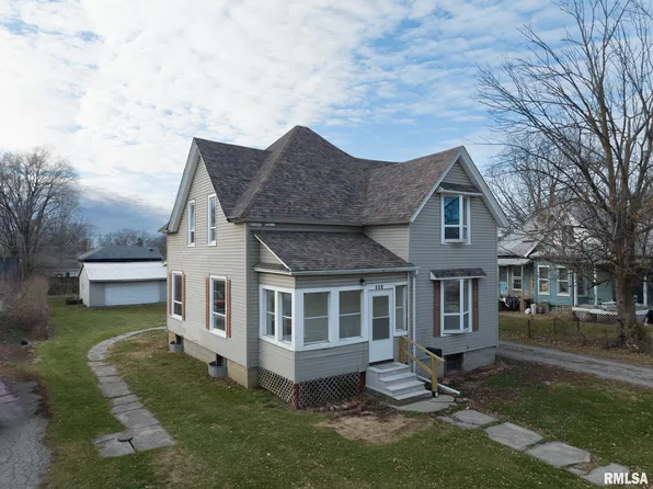 203 S Washington St, Abingdon, IL 61410