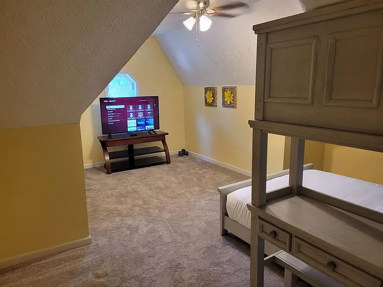 1356 Velvet Creek Gln SW — Photo 11