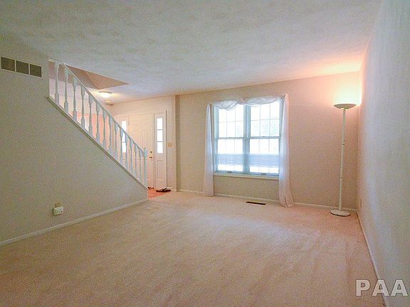5th image of 6703 N Suffolk Dr