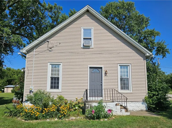 356 S Wyckles Rd, Decatur, IL 62522