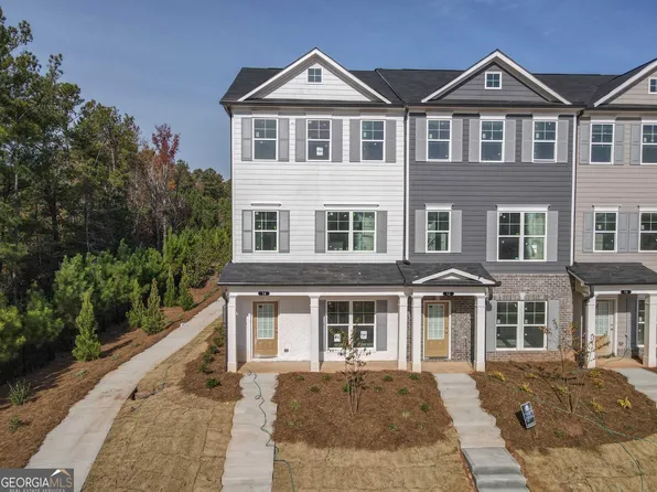 40 Cobalt Ln #60, Newnan, GA 30265