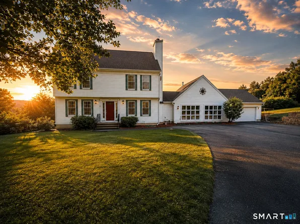 81 Notting Hill Gate, Torrington, CT 06790