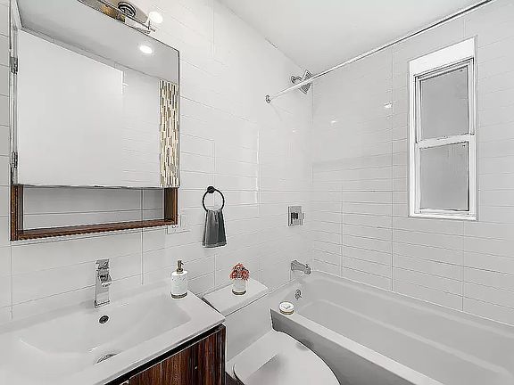 4th image of 599 W 176th St APT 54