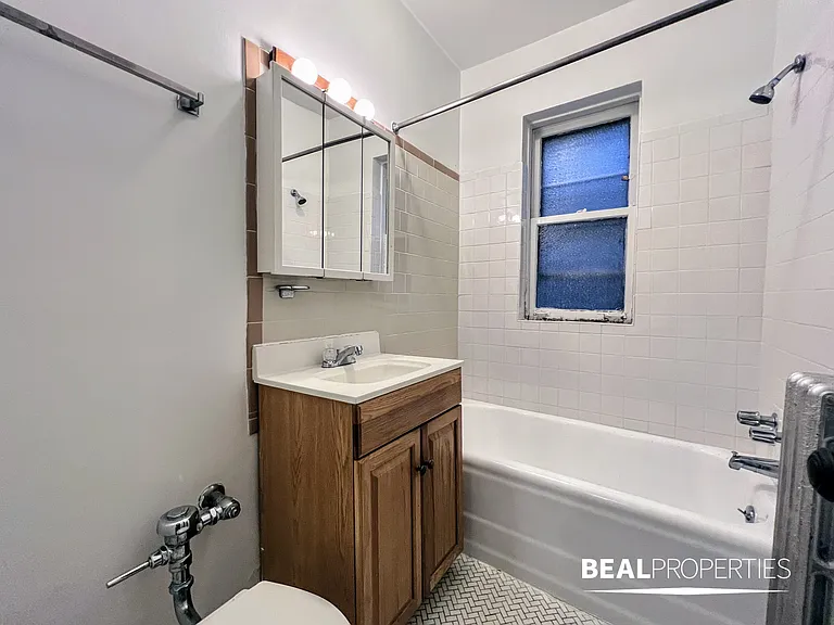 4631 North Paulina — Photo 6