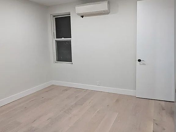 5th image of 15 Clinton Ave #1A