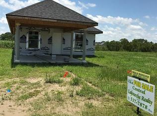 160 Darwen Dr, Raceland, LA 70394