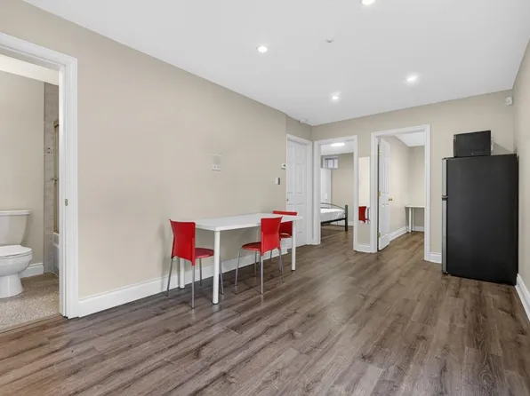 3960 W 20th Ave, Vancouver, BC V6S 1G4