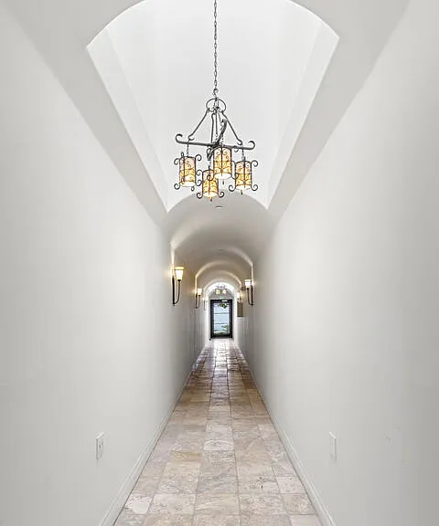 744 N Alfred St #104 — Photo 3