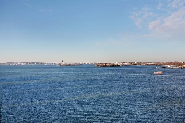 Rented by Battery Park Realty | media 16