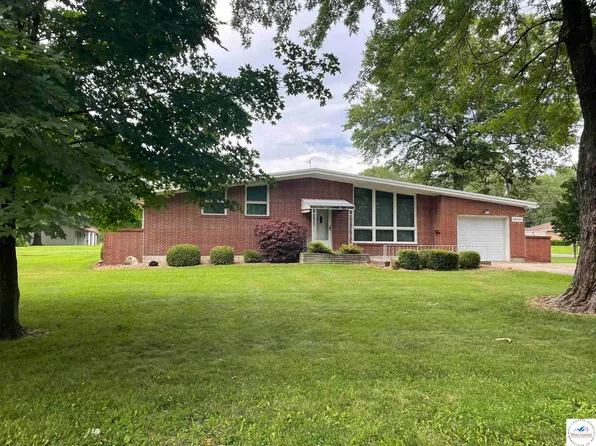 110 W 32nd St, Sedalia, MO 65301