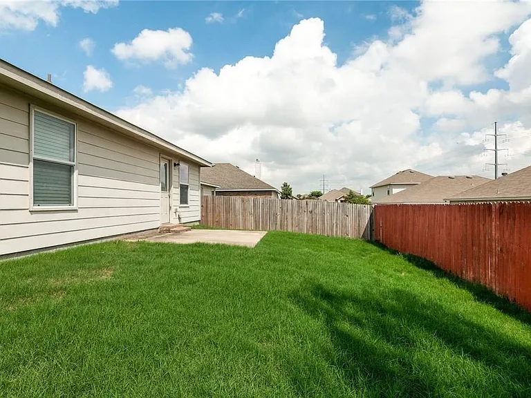 12728 Foxpaw Trl — Photo 26
