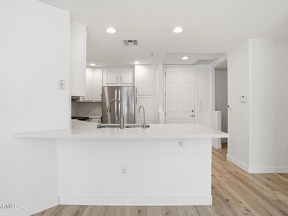 4th image of 5350 E DEER VALLEY Drive #2435