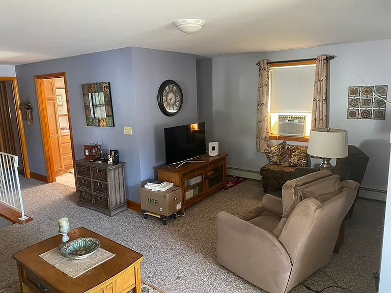 17 Mount Vernon Cir #B — Photo 8
