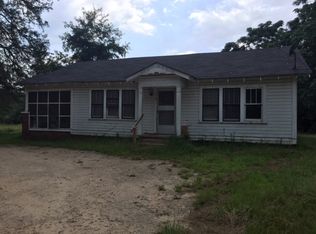 1111 N Olive St, Waldo, AR 71770