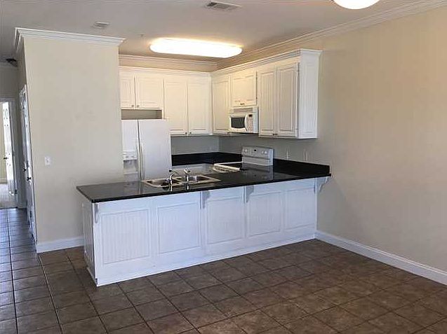 2nd image of 1120 15th St Unit 1C