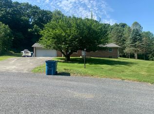 14 Richard Wilson Dr, Coatesville, PA 19320