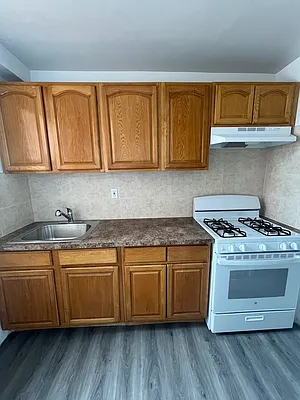 Rented by NYC LUXURY APT RENTALS CO LLC | media 15