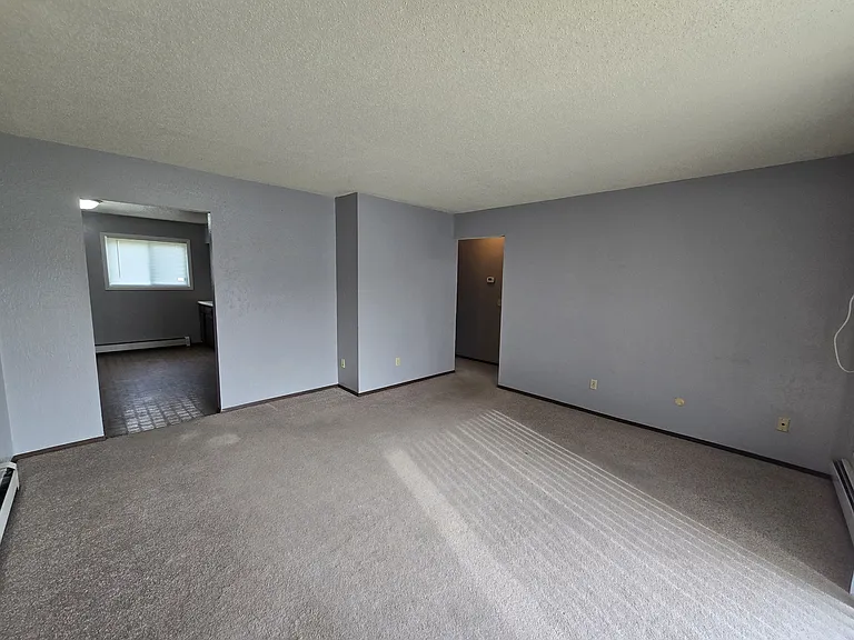 101 16th Ave NW #16 — Photo 2