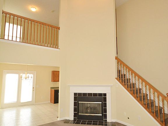 3rd image of 8052 Barksdale Way
