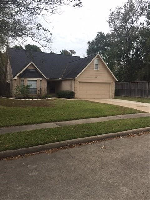 1st image of 15406 Lago Villa Dr