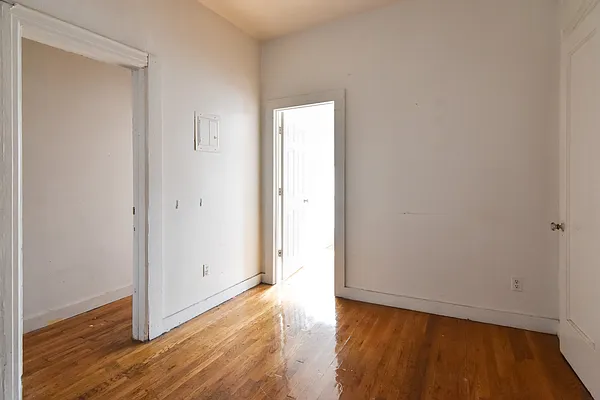 Rented by The Agency | media 5