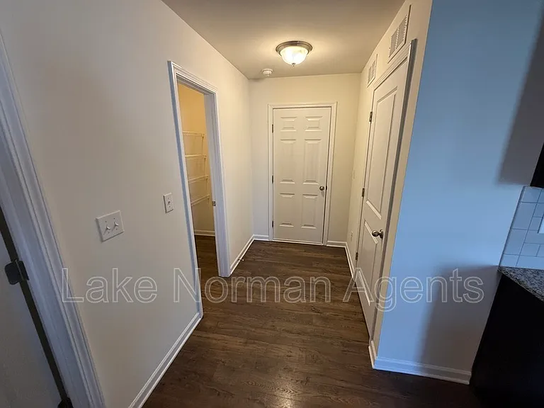 9010 Harwood Knoll Dr — Photo 9