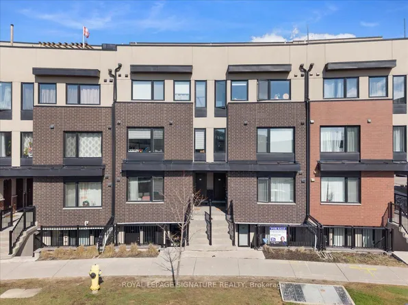 181 William Duncan Rd #8, Toronto, ON M3K 0B7