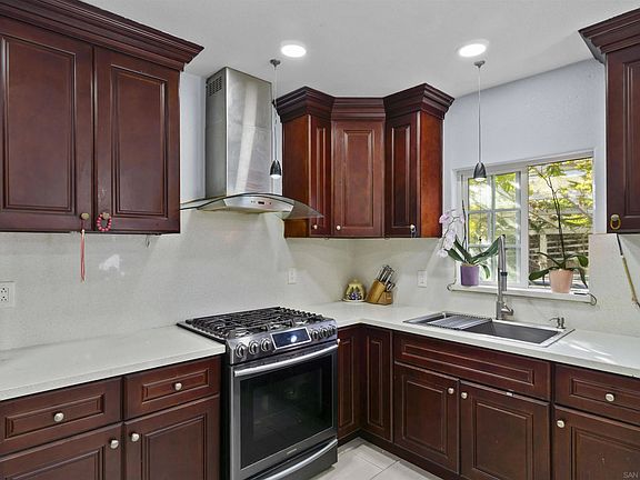 5th image of 4129 45th St
