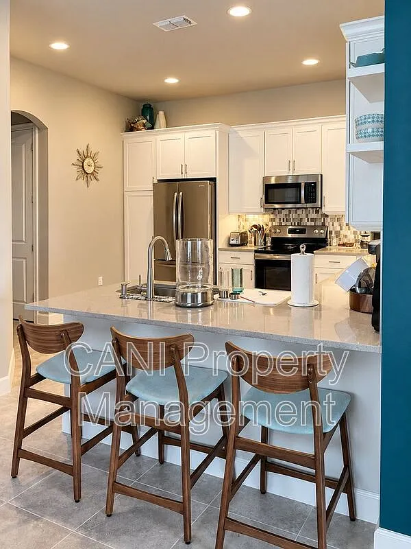 2 bed, 2.0 bath, 2154 sqft, $2,300 — Photo 3