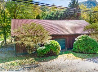 52 Younge Ln, Sylva, NC 28779