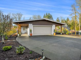 3767 Maple Ln, Royston, BC V0R 2V0