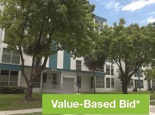 200 177th Dr APT 114, Sunny Isles Beach, FL 33160