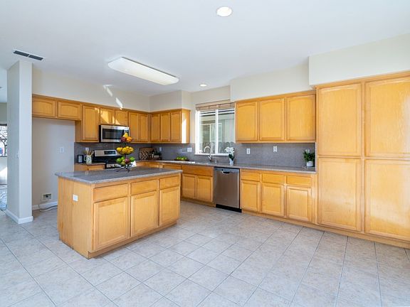 5th image of 5655 Lawler St