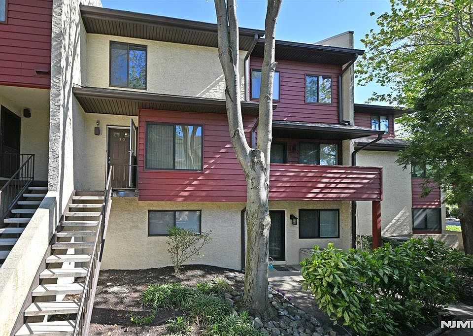 1st image of 101 River Rd APT B3