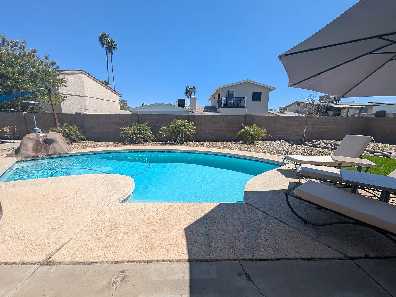 4521 W Shaw Butte Dr — Photo 1