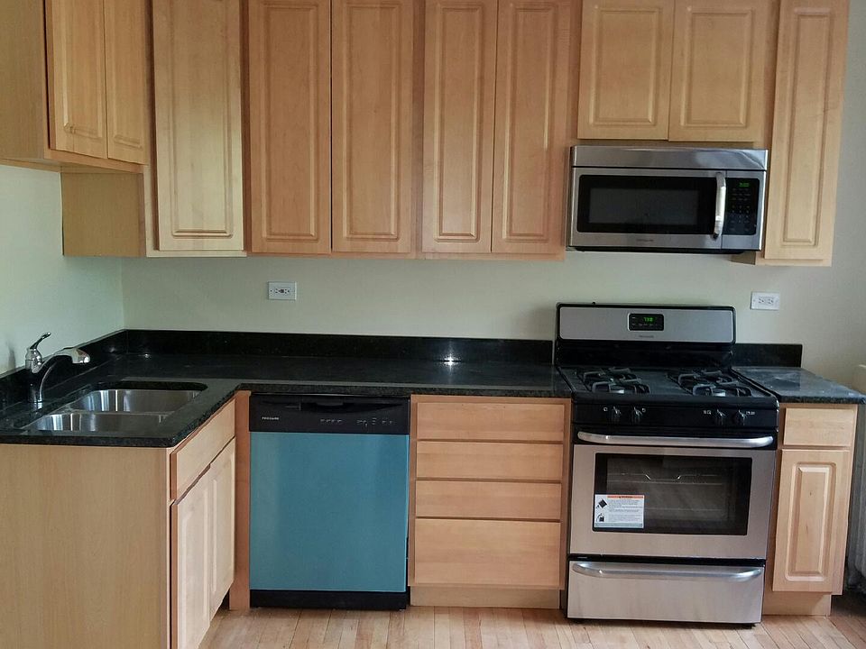 1st image of 4617 N Spaulding Ave #1