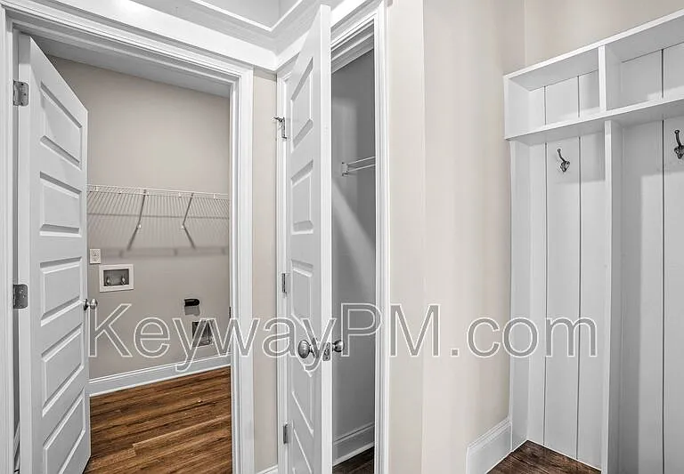 2071 Denmark Ave SE — Photo 7