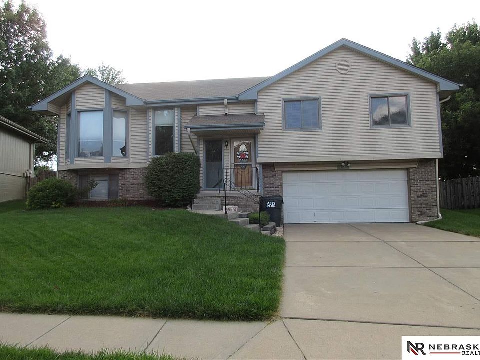 1st image of 3526 N 152nd Ave