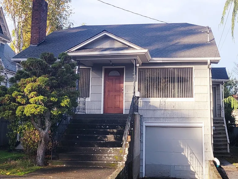 718 N 65th St — Photo 1