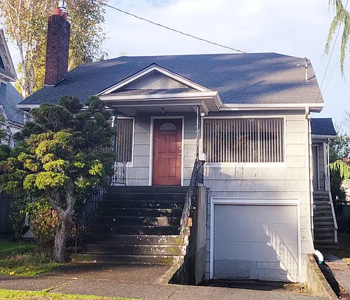 718 N 65th St Photo 1