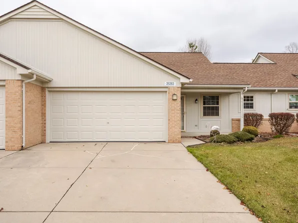 25283 Julianna Dr, Chesterfield, MI 48051