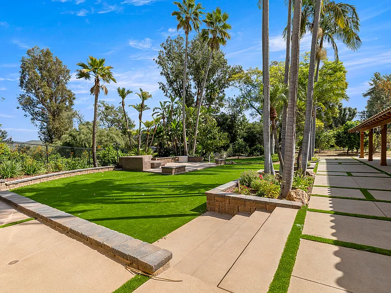 1315 Macadamia Dr — Photo 38
